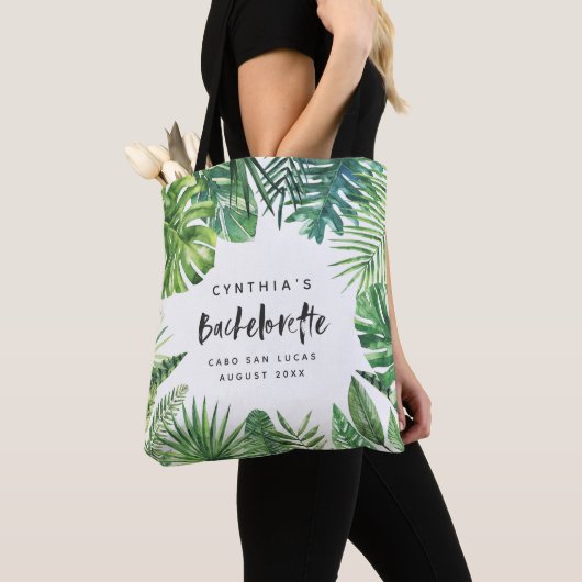 Tropisch palmblad & script bachelorette vakantie tote bag (Dichtbij)