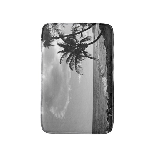 Tropisch palmstrand in zwart-wit badmat (Voorkant Verticaal)