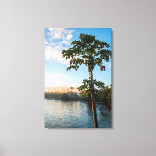 Tropisch paradijs bij zonsondergang, Fiji Canvas Afdruk