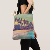 Tropisch paradijs: zee, hotel, strand. tote bag (Dichtbij)