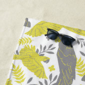 Tropisch patroon gele grijze ara-papegaai strandlaken (In situ)