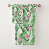 Tropisch roze bloemen en groen bad handdoek (Insitu)