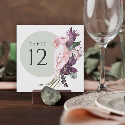 Tropisch roze papegaai en protheetafelnummers Kaar Kaart