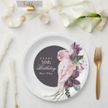 Tropisch roze Parrot Boho Stylish 50th Birthday Papieren Bordje<br><div class="desc">Deze mooie, unieke feestartikelen voor een 50e verjaardagsfeestje of om het even welke leeftijd. Deze mooie, op boho geïnspireerde papieren bord heeft een roze papegaai met een roze papegaaien op een luike tropische waterverf met een donkerbessen paars rond lijst. Viel de verjaardagsdame in gedenkwaardige stijl! Hier getoond als 50ste verjaardag,...</div>