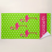 Tropisch roze vlamingos op pooldots strandlaken (Voorkant)