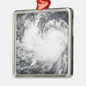 Tropisch Storm Chanchu 2 Metalen Ornament (Links)