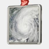 Tropisch Storm Chanchu Metalen Ornament (Links)