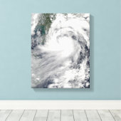 Tropisch Storm Chanthu Canvas Afdruk (Insitu (Houten vloer))