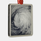 Tropisch Storm Ele in het centrale deel van de Sti Metalen Ornament (Rechts)