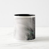 Tropisch Storm Fay 5 Tweekleurige Koffiemok (Center)