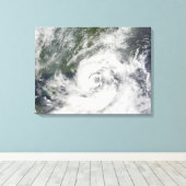Tropisch Storm Kammuri Canvas Afdruk (Insitu (Houten vloer))