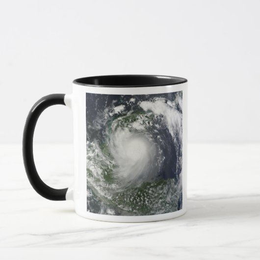 Tropisch Storm Karl over het schiereiland Yucatan Mok (Links)