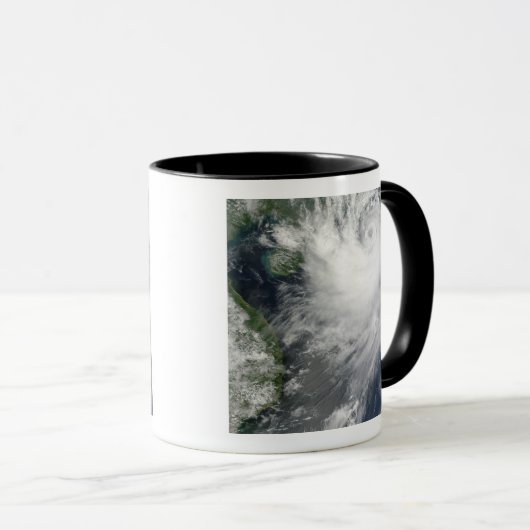 Tropisch Storm Koppu naburend landval Mok (Voorkant rechts)