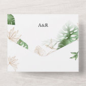Tropisch strand Foliage & Gold Elegant Wedding All In One Uitnodiging (Achterkant)