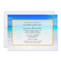 Tropisch strand met een Turquoise Zee bruiloft