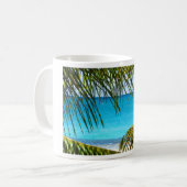 Tropisch strand met handpalmen koffiemok (Voorkant links)
