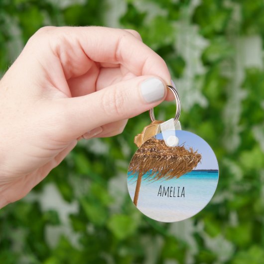 Tropisch strand met rieten parasol sleutelhanger (Hand)