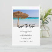 Tropisch strand met strodak bruiloft save the date (Staand voorkant)