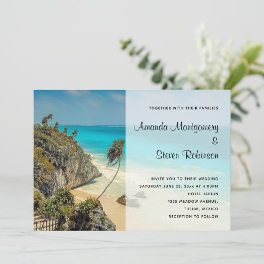 Tropisch strand met wind geveegd bomen bruiloft kaart (Staand voorkant)