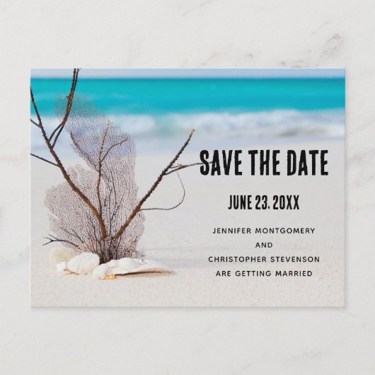 Tropisch strand met witte zeeschelpen Save the Dat Uitnodiging Briefkaart (Voorkant)