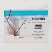 Tropisch strand met witte zeeschelpen Verjaardag Uitnodiging Briefkaart (Voorkant)