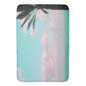 Tropisch strand, oceaanUitzicht, roze wolken, palm Badmat (Voorkant Verticaal)