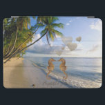 Tropisch strand, Zee paard in op liefde gepersonal iPad Air Cover<br><div class="desc">Tropisch strand met seizoenshellen en jouw naam.</div>