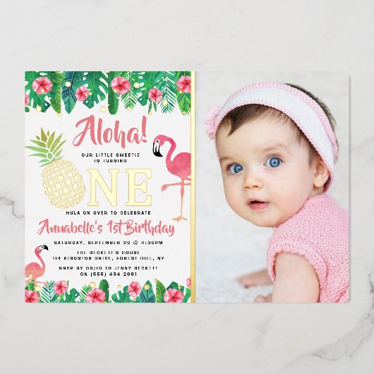 Tropisch zomerstrand Luau Girls 1ste verjaardag Re Folie Uitnodiging (Voorkant)