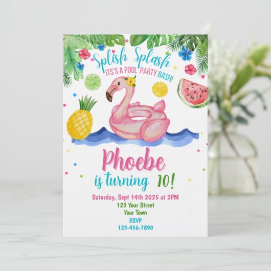 Tropisch zwembadfeest Roze Flamingo Uitnodiging (Staand voorkant)
