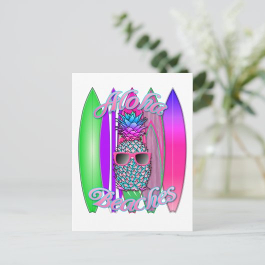 Tropische Aloha strandt vun Surfende ananas Briefkaart (Staand voorkant)