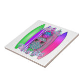 Tropische Aloha strandt vun Surfende ananas Tegeltje (Zijkant)