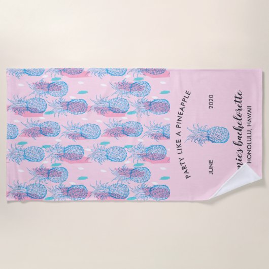 Tropische anananas Print Bachelorette Weekend Strandlaken (Voorkant)