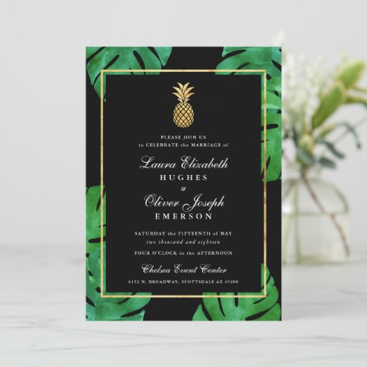 Tropische anananasbruiloft uitnodiging zwart & gou (Staand voorkant)