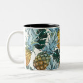 Tropische anananassen en bladeren exotische eiland tweekleurige koffiemok (Links)