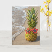 Tropische ananas op het strand kaart (Gele Bloem)