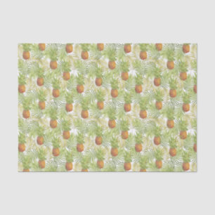 Tropische ananas op wit tissuepapier