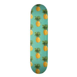 Tropische Ananassen Op Turquoise Persoonlijk Skateboard
