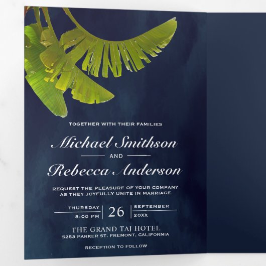 Tropische Bananenbladeren 3 in 1 Navyblauw Bruilof Drieluik Uitnodiging (Binnenzijde eerst)
