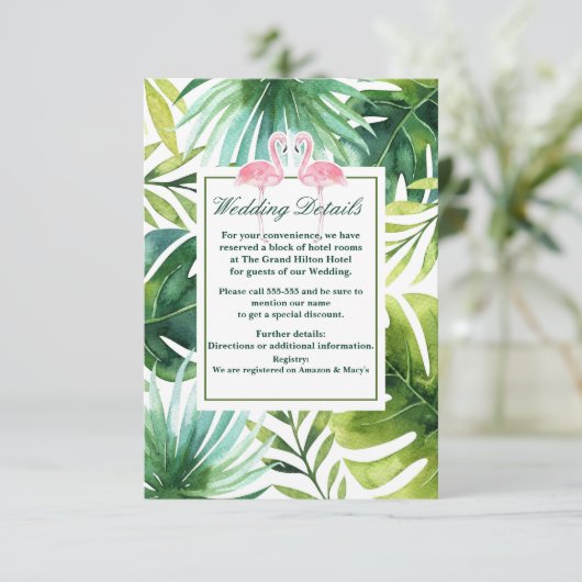 Tropische bladeren en flamingo's zomer bruiloft de informatiekaartje (Staand voorkant)