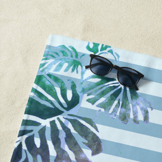 Tropische bladeren, gestreept, roze flamingos strandlaken (In situ)