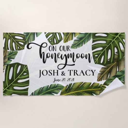 Tropische bladeren Persoonlijke namen Honeymoon-ca Strandlaken (Voorkant)
