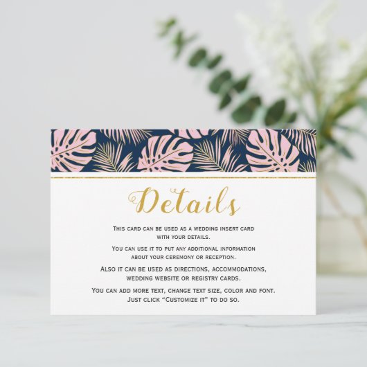 Tropische bladeren roze en marineblauwe bruiloft informatiekaartje (Staand voorkant)