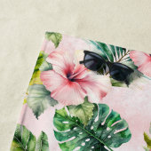 Tropische bladeren roze Hibiscus bloemig Strandlaken (In situ)