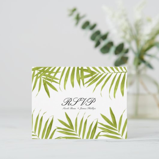 Tropische bladeren Summer Elegant Wedding RSVP Uitnodiging Briefkaart (Staand voorkant)