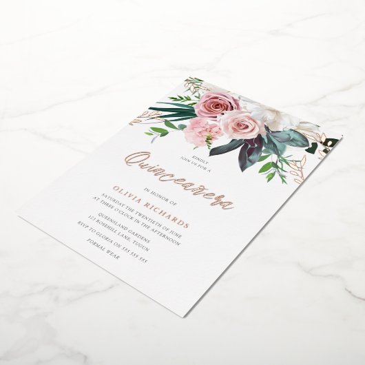 Tropische bleekroze rozen Quinceanera Partij Folie Uitnodiging (Gedraaid)