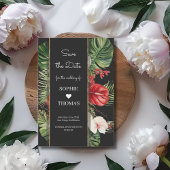 Tropische bloem en bladeren donkere bruiloft save the date