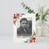 Tropische Bloem Gouden Foto Bruiloft Sla de Datum Uitnodiging Briefkaart (Staand voorkant)