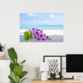 Tropische bloem op het strand poster (Thuiskantoor)