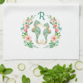 Tropische Bloemen Seahorse Paar Monogrammed Theedoek (Gevouwen)