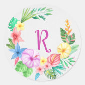 Tropische bloemenkrans monogram ronde sticker (Voorkant)